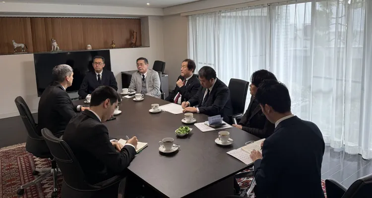 Tokioda türkmen ilçisiniň Ýapon-türkmen ykdysady hyzmatdaşlyk komitetiniň başlygy bilen duşuşygy geçirildi
