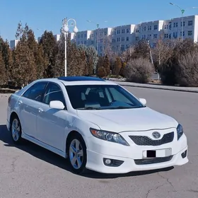 Toyota Camry 2010