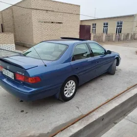 Toyota Camry 2001