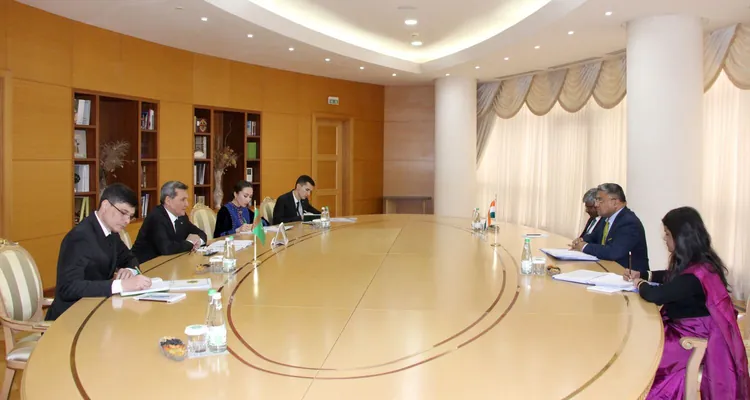 Türkmenistanyň we Hindistanyň daşary işler ministrleriniň duşuşygyny guramak mümkinçiligi maslahatlaşyldy