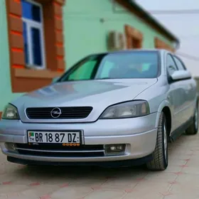 Opel Astra 2000