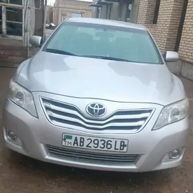 Toyota Camry 2010