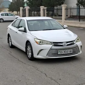 Toyota Camry 2017