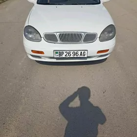 Daewoo Leganza 1999