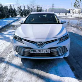 Toyota Camry 2020