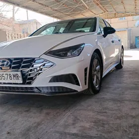 Hyundai Sonata 2021