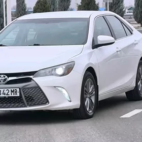 Toyota Camry 2016