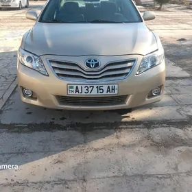 Toyota Camry 2010