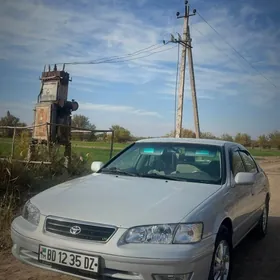 Toyota Camry 2000
