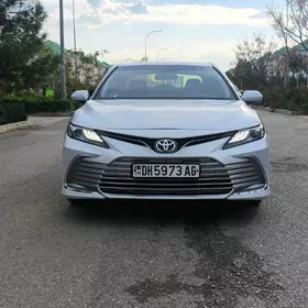 Toyota Camry 2022