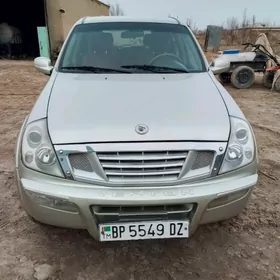 SsangYong Rexton W 2002