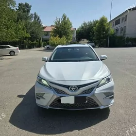 Toyota Camry 2020