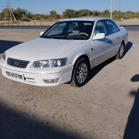 Toyota Camry 2000