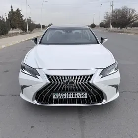 Lexus ES 350 2022