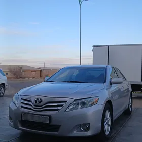 Toyota Camry 2010