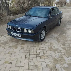 BMW 325 1990