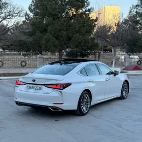 Lexus ES 350 2020