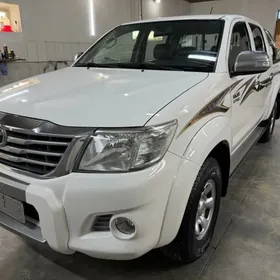 Toyota Hilux 2014