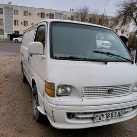 TOYOTA HIACE Грузовой