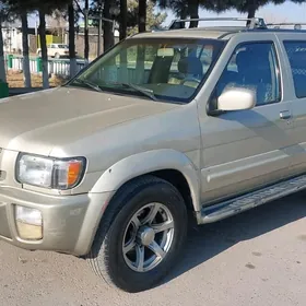 Infiniti QX4 1998