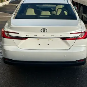 Toyota Camry 2025
