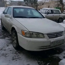 Toyota Camry 2000