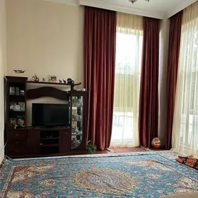 sowetski elitka jay 3 komnat