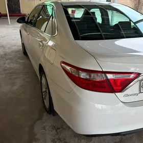 Toyota Camry 2017