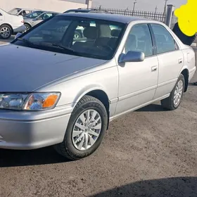 Toyota Camry 2000