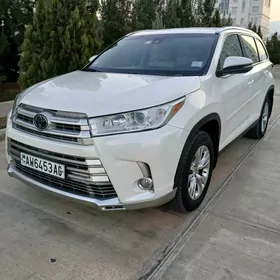 Toyota Highlander 2019