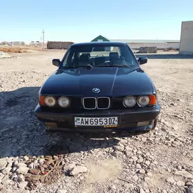BMW 525 1992