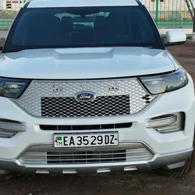 Ford Explorer 2022