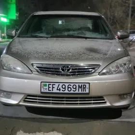 Toyota Camry 2004