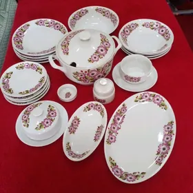 Сервиз столовый новый