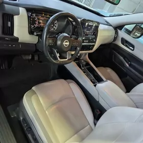 Nissan Pathfinder 2022