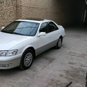 Toyota Camry 2000