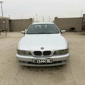 BMW E39 2001