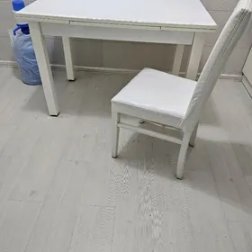 стол ,стулья