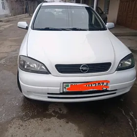 Opel Astra 2004