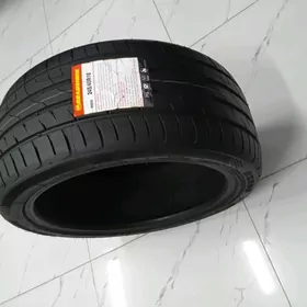 Teker 245/40R18