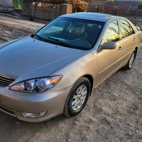 Toyota Camry 2004