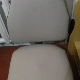 ПРОДАЕМ 2 ШТ КРЕСЛО.