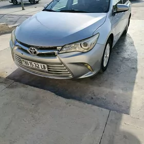 Toyota Camry 2017