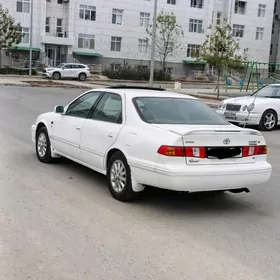Toyota Camry 2001