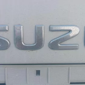 Isuzu
