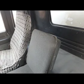 Mitsubishi Canter 2000