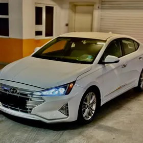 Hyundai Elantra 2020
