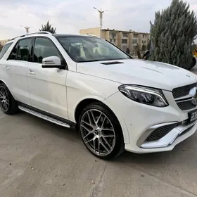 Mercedes-Benz GLE-Class 2017