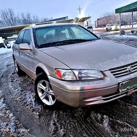 Toyota Camry 1998