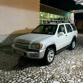 Nissan Pathfinder 2002